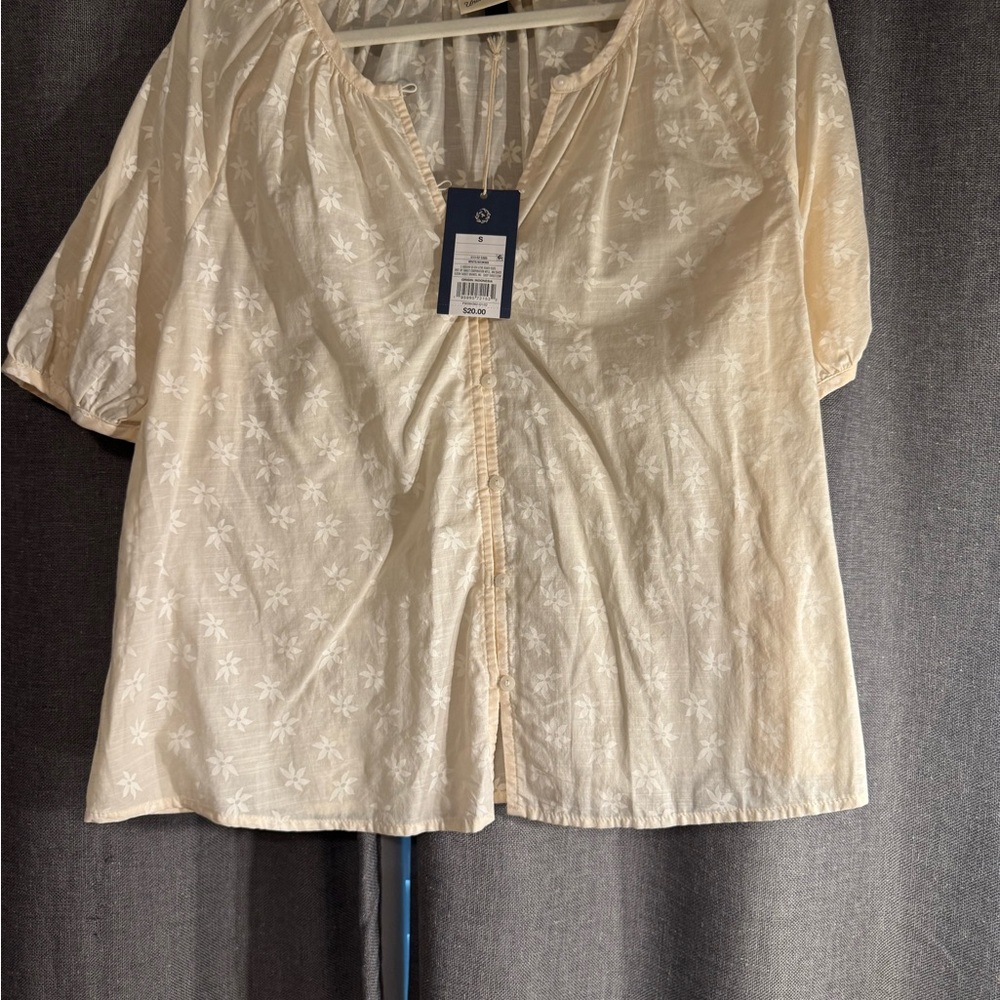 Universal Thread Beige Floral Blouse